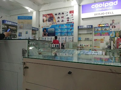 Electronics Store