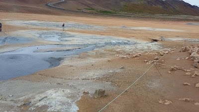 Photos of Sk&uacute;tusta&eth;akirkja