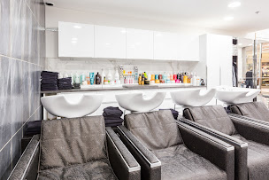 Photo n°15 de Salon de coiffure Avant Cap Jean Bonan à Cabriès (Salon de coiffure)