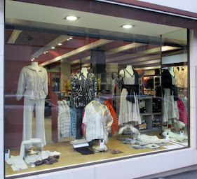 Photo n°10 de Signoret Bernard à Sallanches (Magasin de vêtements pour femmes)