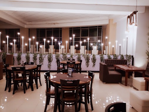 Aprilia Cafe And Resto, Author: Irawati Suryanegara