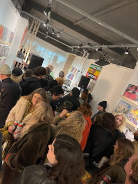 Dash The Henge Store by null