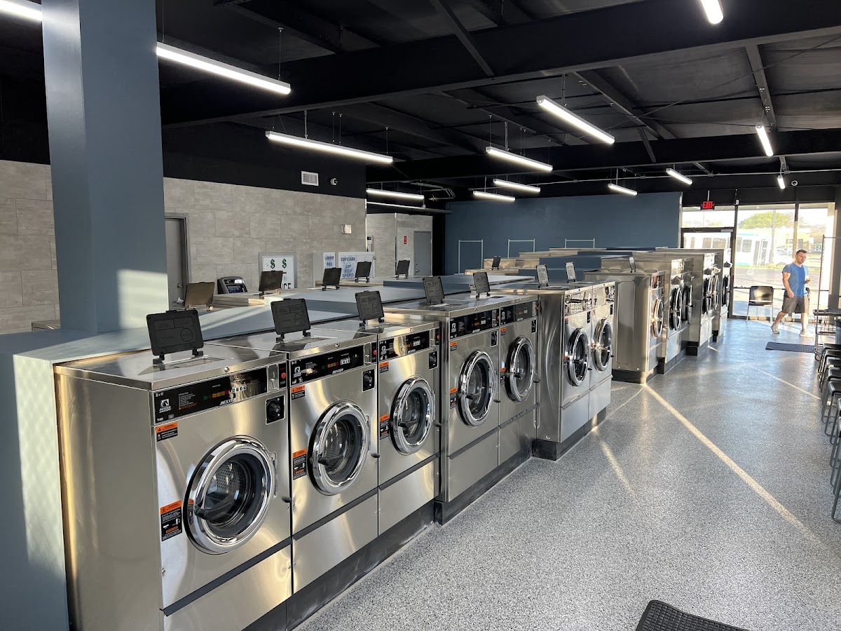 Clean Slate Laundromat facility with washing machines in Charleston