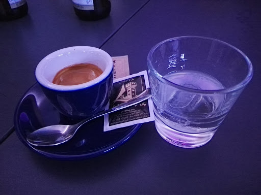 Bar Adry - Visual
