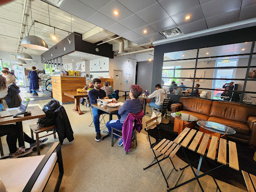 Almendro Cafe - Visual