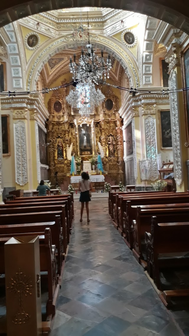 Parroquia de San Andrés Apostol