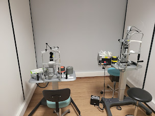 Photo n°7 de Docteur Ramzi Benaissa: Ophtalmologue Bourgoin-Jallieu, Chirurgie réfractive, Opération de la vision au laser à Bourgoin-Jallieu (Clinique ophtalmologique)