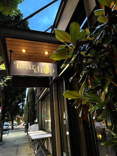 Teardrop Lounge - Visual