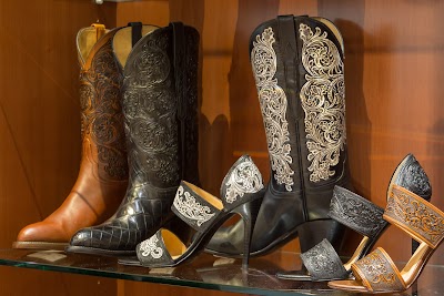 Lucchese Bootmaker