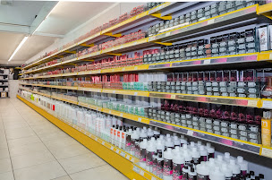 Photo n°3 de Shopping Coiffure | Annecy à Annecy (Grossiste)