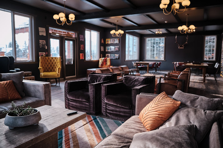 Creekside Villa by null