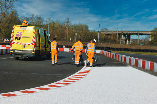 Esvia - Signalisation routière, Marquage au sol - Agence de Tours - Thumbnail