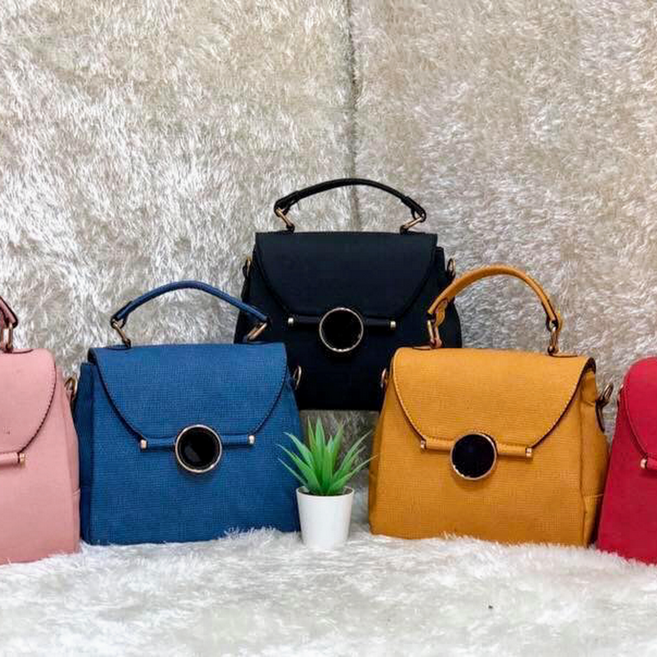 حقائب نسائية جملة وقطاعي حقائب نسائية جملة ومفرق بسعر المصنع