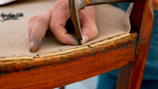 Cannage rempaillage tapissier M Exter réfection de fauteuils & chaises