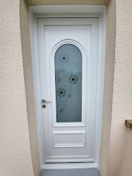 Photo n°14 de Menuiserie M.Mesnel à Rugles (Magasin de stores et de rideaux)