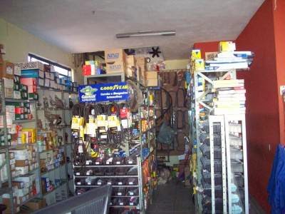 Photos of Com Pe&ccedil;as Centro Automotivo