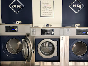 Photo n°25 de KOOL WASH VALENCIENNES 7j/7 DE 8H A 21H à Valenciennes (Laverie automatique)