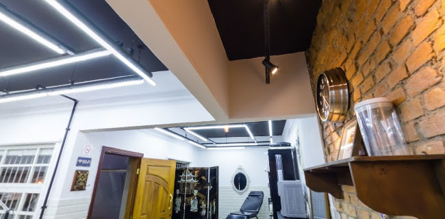 Comentários e avaliações sobre Nave Tattoo