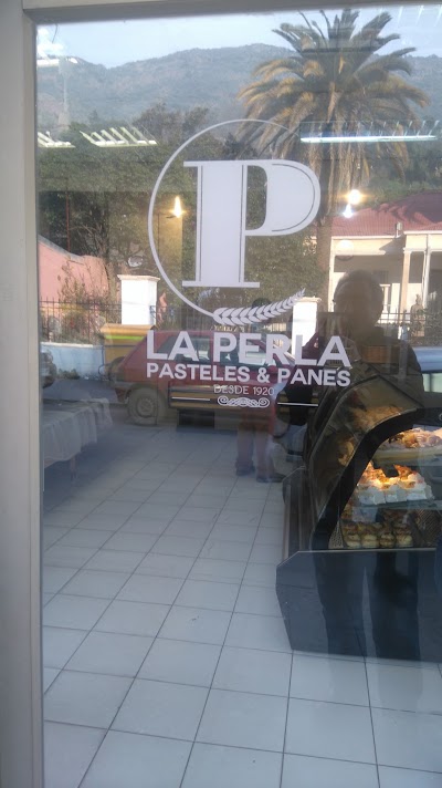 Photos of LA PERLA Pasteles Y Panes