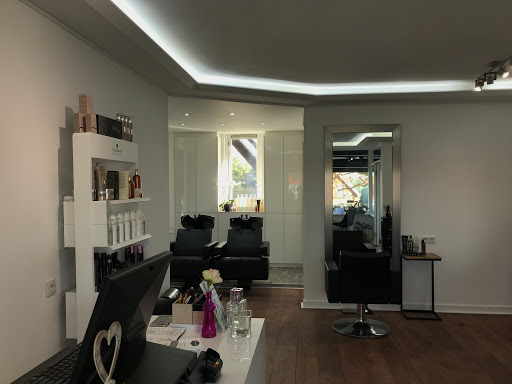 Angela's Hair Gallery - Netherlands