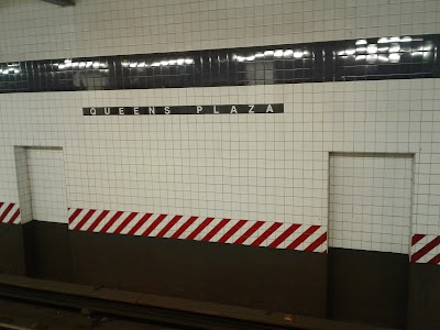 Queens Plaza