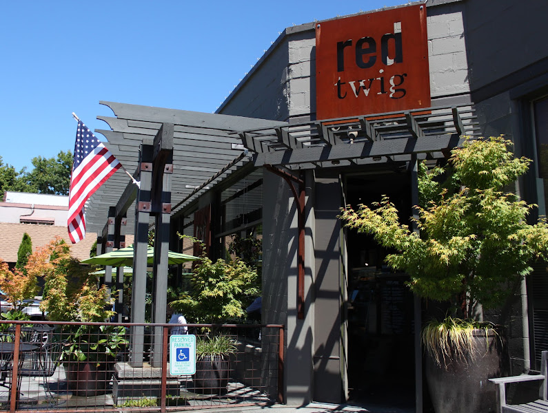 Red Twig Cafe and Bakery — photo