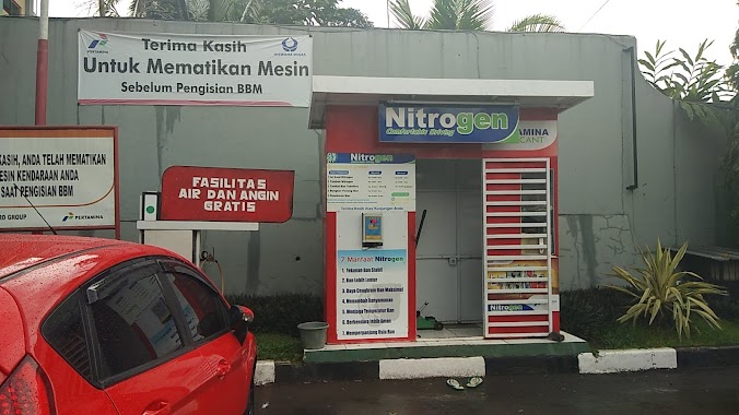 Setia Kawan Petrol Station, Author: Khairul Albert