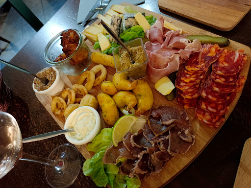 La Planche à Vins - Thumbnail