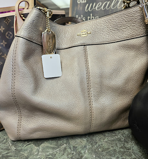 The Rusty Bucket Boutique - Thumbnail