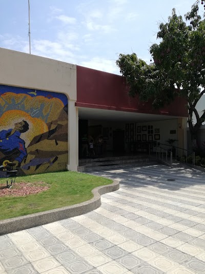 Photos of Particular Institute Abd&oacute;n Calder&oacute;n
