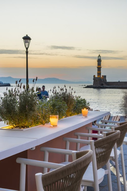 Puerto Coffee Food & Cocktails