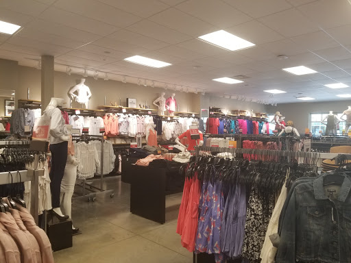 Gloucester Premium Outlets - Visual