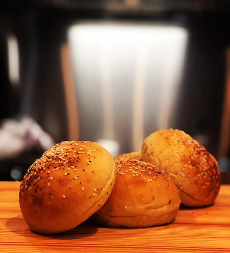 Photo 2 - Pipok
