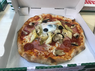 Photo n°17 de Presto Pizza à Clichy (Pizzas à emporter)