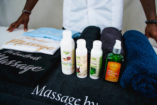 Fabulous Massage - Massage Duo à domicile - Massage en entreprise Gallery - France