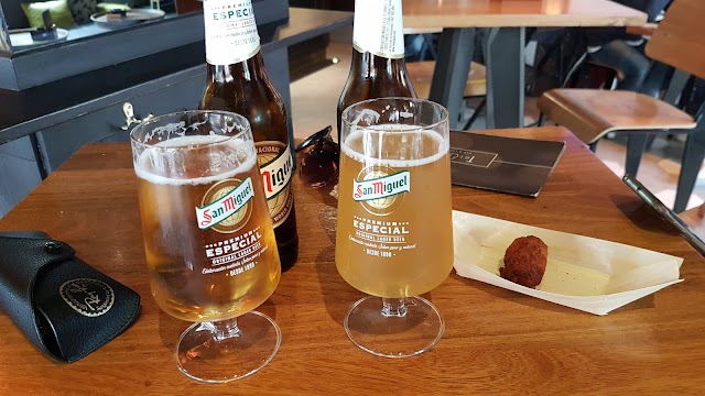TriBeCa Bar&Lunch