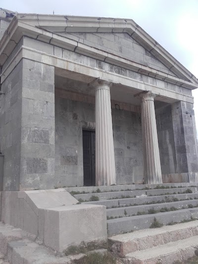 Photos of The church of St. Frane