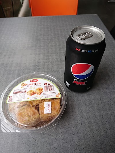 Photos of Eat Pizza