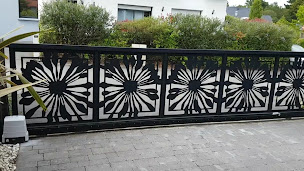 Photo n°34 de Portes de Garages & Portail Automatique FAAB à Locmaria-Grand-Champ (Atelier de menuiserie)