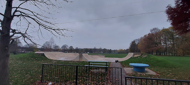 Comments and reviews of Cantley Park