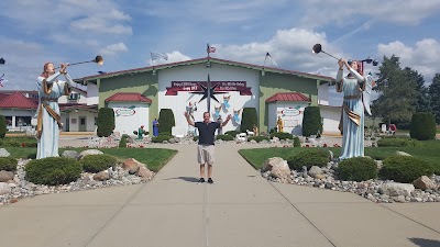 Photos of Bronner's CHRISTmas Wonderland