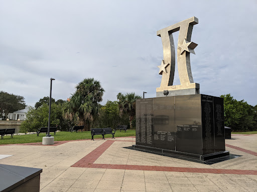 Gemini Monument - Visual