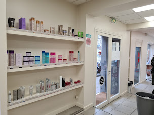 Photo n°16 de Saint Algue - Coiffeur Bordeaux à Bordeaux (Magasin de cosmétiques)