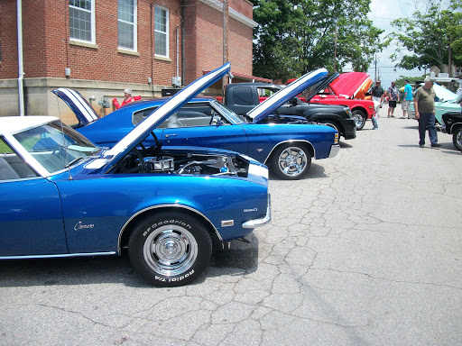 JR'S Paint and Body Gallery - United States