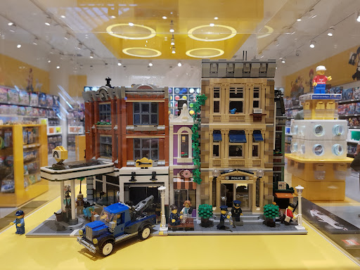 AG LEGO Certified Store, Westfield Marion - Thumbnail