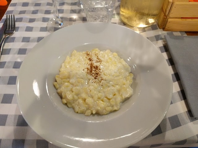 A La Ressia