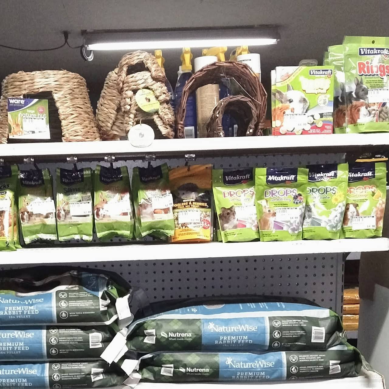 Iron Horse Hay & Feed Animal Feed Store in Maple Valley