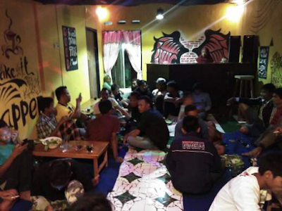 Photos of Roti Ketepeng Monis
