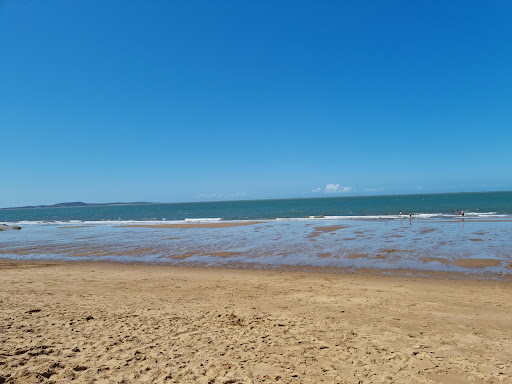 Tannum Sands Beach Logo