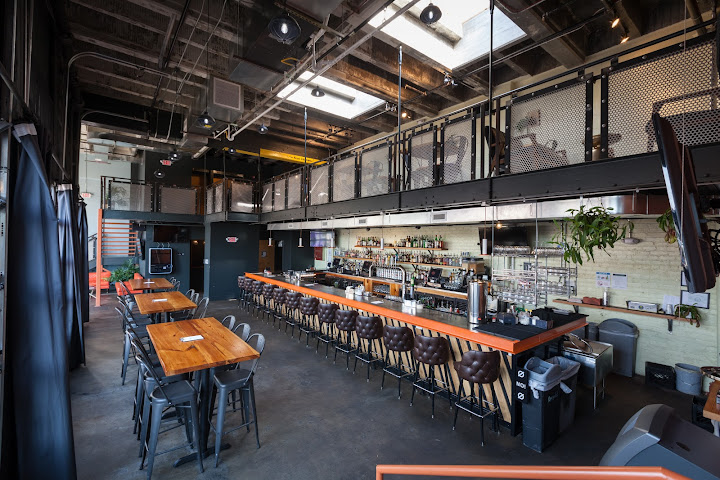 Queen City Radio by null